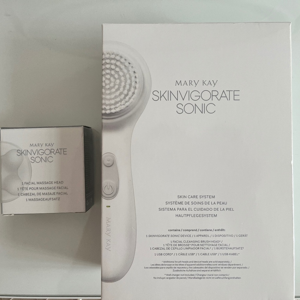 Mary Kay Skinvigorate facial brush + massager head